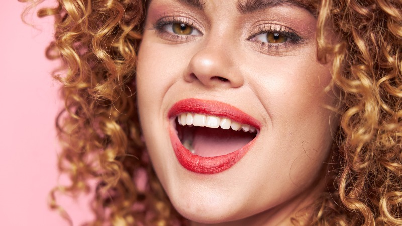 Sbiancamento dentale con laser